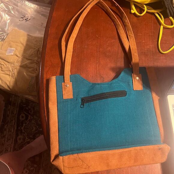 Corduroy and Suede purse shoulder bag embroidered floral pattern teal and tan - Picture 5 of 6